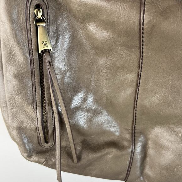 HOBO Taupe Leather Hobo Shoulder Bag main image 16
